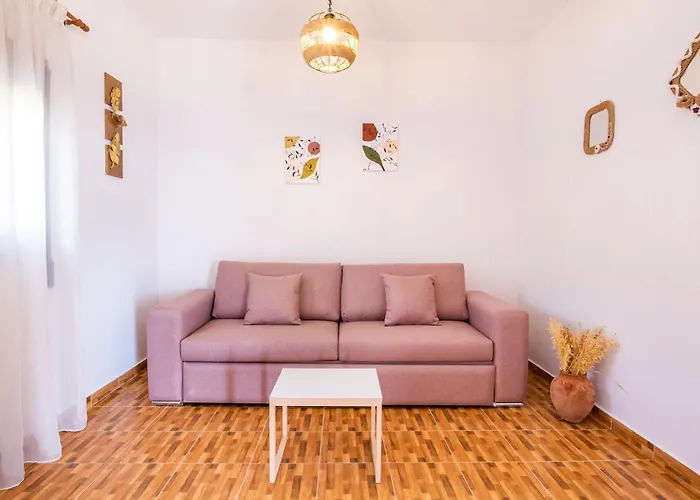 شقة Enalia أموبي